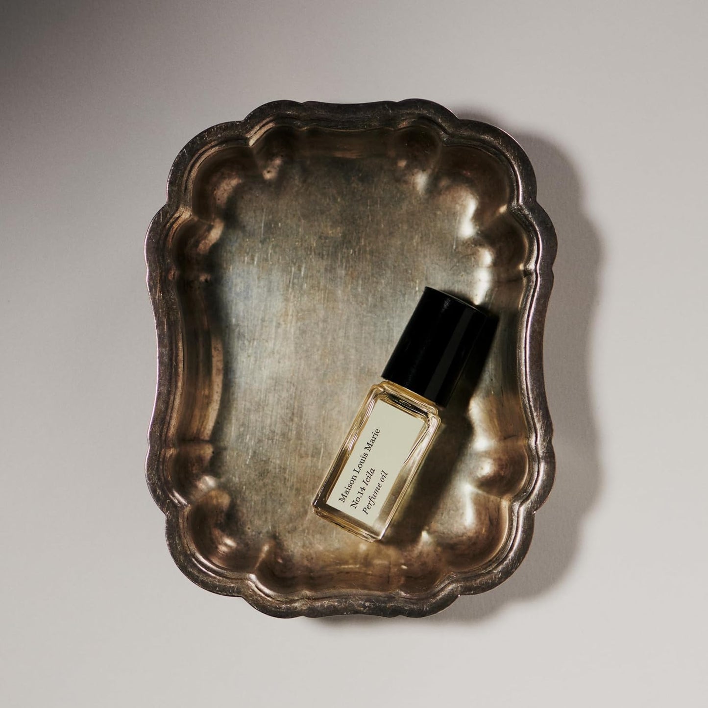Maison Louis Marie - No.14 Icila Natural Roll-On Perfume Oil Sample | Luxury Clean Beauty + Non-Toxic Fragrance (0.1 fl oz | 3 ml)