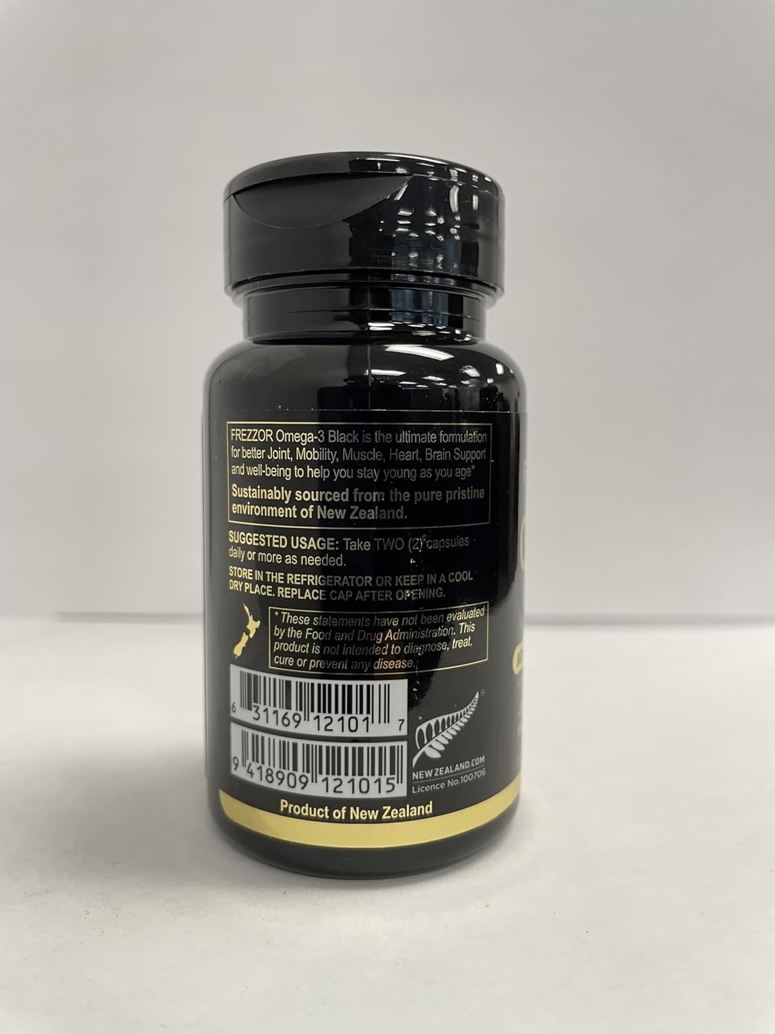 FREZZOR Omega 3 Black Green Lipped Mussel Oil, 53x Higher Potency for Superior Joint Comfort & Mobility, No Fishy Aftertaste, 1 Bottle, 60 Softgels Plus 1 Pouch of Flaky Sea Salt