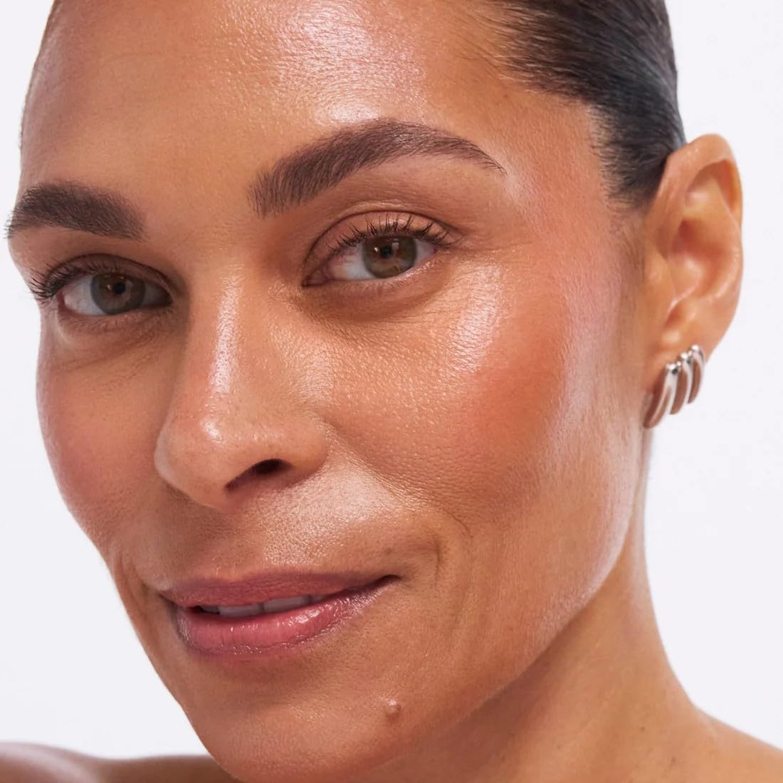 EarthsCure Glow Trio - 3 Piece Set. Contains a Bronzer, Blush, and Highlighter. Buildable Cream Sticks For a Luminous, Natural, and Youthful Look