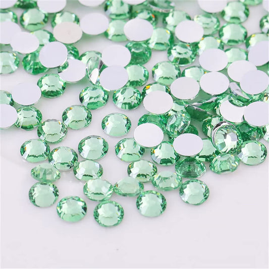 1000 Pieces SS20 5mm Flatback Rhinestones Clear Glass Round Gems Crystals for Nail Art DIY Crafts Clothes Shoes Bags （Light Green）