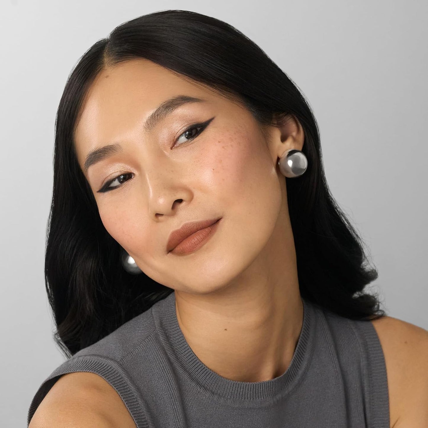 Julep Eyeshadow 101 Crème-to-Powder Waterproof Eyeshadow Stick Duo – Long-Lasting, Crease-Proof, Easy Apply with Built-in Smudger - Pearl Shimmer + Onyx Matte